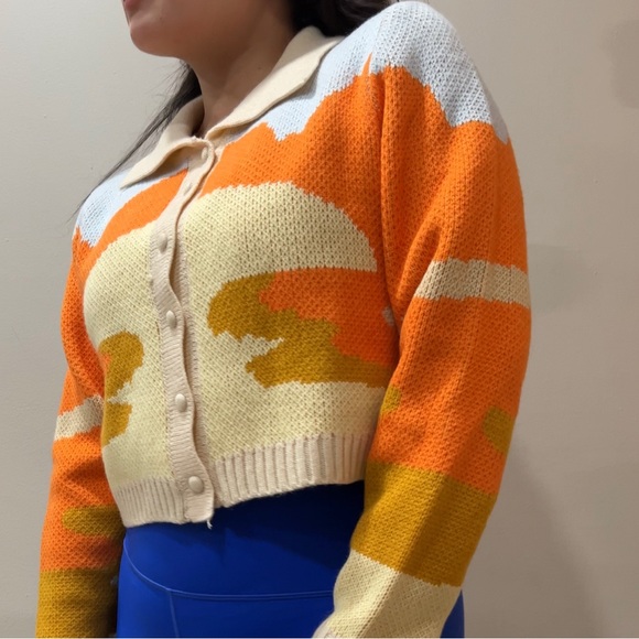 Women’s Y2K floral print sweater - Picture 4 of 5